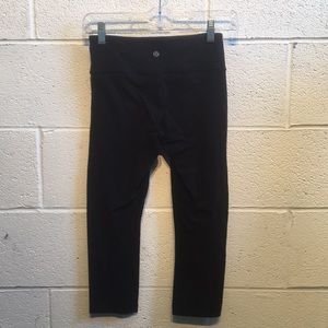 lululemon athletica Pants - Lululemon black cropped leggings size 4 60014 lululemon athletica Pants - Lululemon black cropped leggings size 4 60014